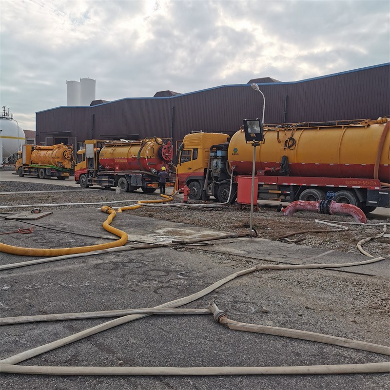 杜集污水池清理